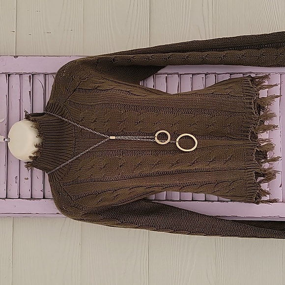 💗 POOF APPAREL LS Sweater Ragged Edge Olive Green L - Picture 3 of 11